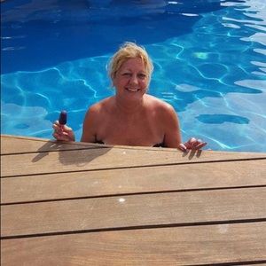 Meet your Posher, Lori